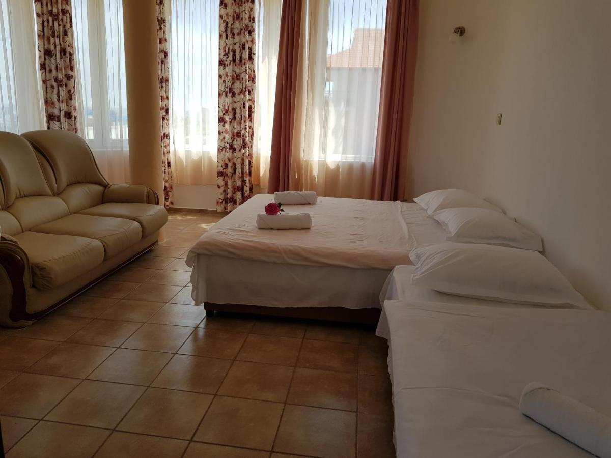 Sunny Island Obzor Hotel Bagian luar foto
