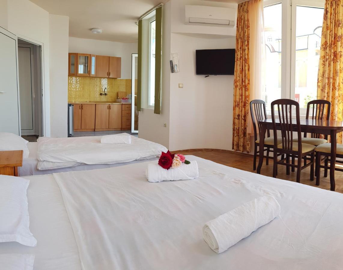 Sunny Island Obzor Hotel Bagian luar foto