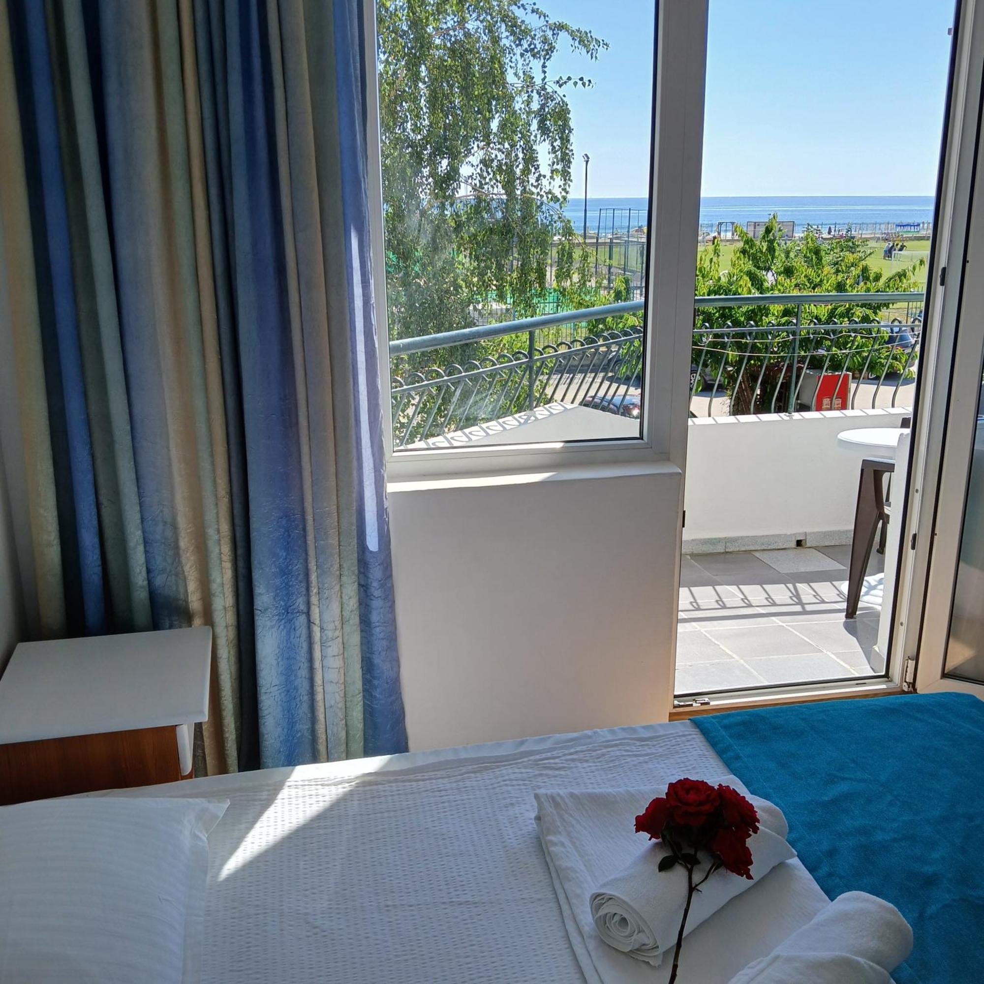 Sunny Island Obzor Hotel Bagian luar foto